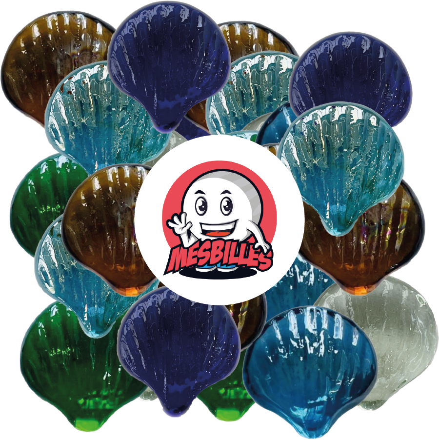 Bild des Maskottchens MeineMurmeln umgeben von Murmeln Muschel Nachtblau aus Transluzentem Glas - Atemberaubende Sammlung und Spiel - MeineMurmeln