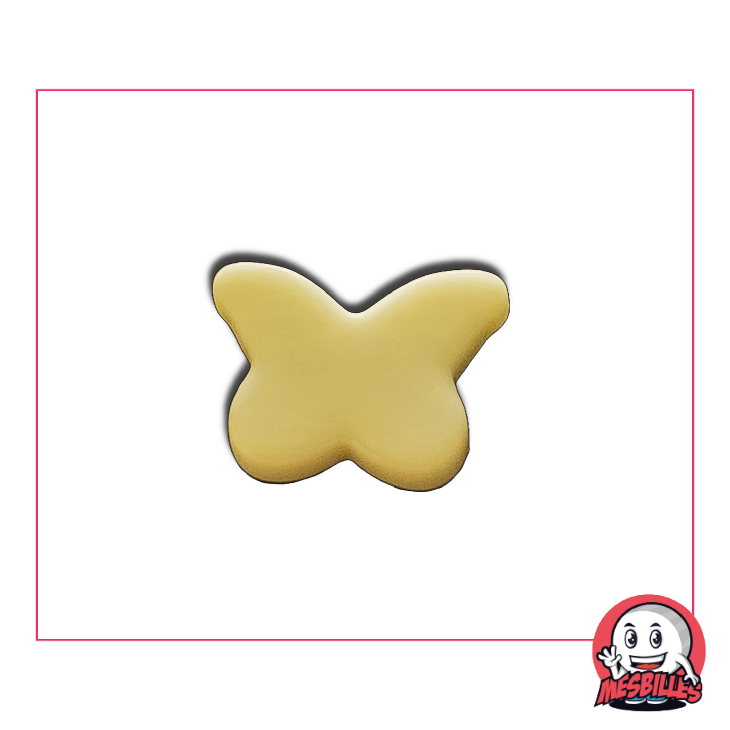 Extra flache Murmeln in Schmetterlingsform, beige-perlmuttfarben – Ansicht von vorne, einzeln auf neutralem Hintergrund