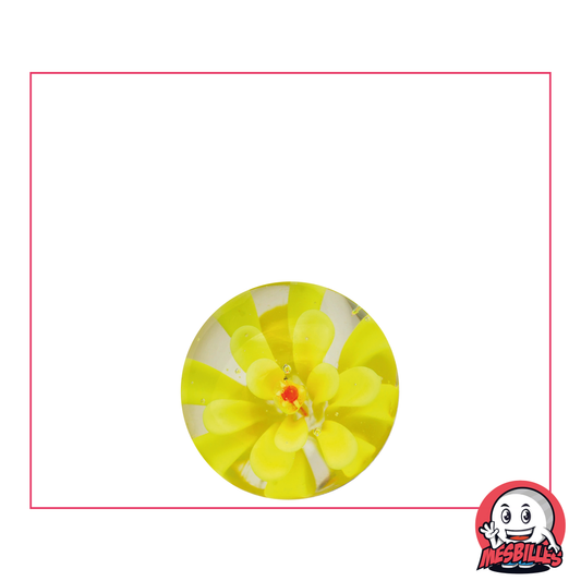 3D-Kunstmurmel mit Blume, 16 mm, kristallklare Murmel mit gelber Blume als Einlage, einzigartige Murmel von MeineMurmeln