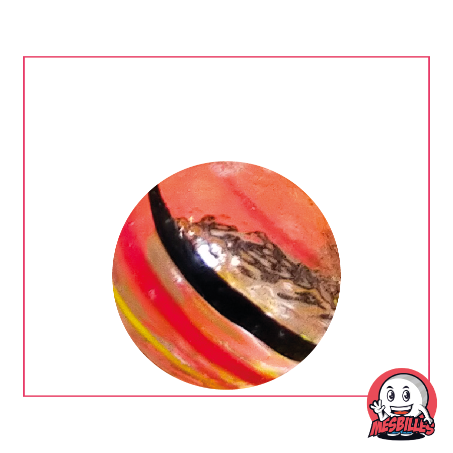 Schwarze Tortilla-Murmel 25 mm, das Murmeläquivalent zu Espresso, überwiegend schwarz